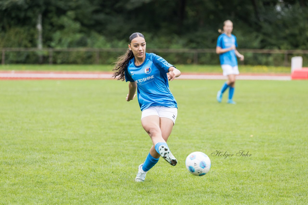 Bild 407 - wBJ VfL Pinneberg - Germania Schnelsen : Ergebnis: 15:1